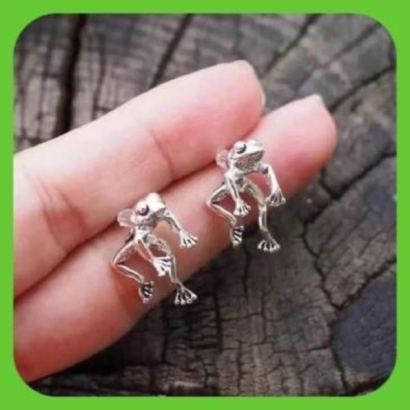 New Absolutely Adorable Beautiful Miniature Little Dudes Frog 🐸 Stud Earrings - Picture 5 of 9